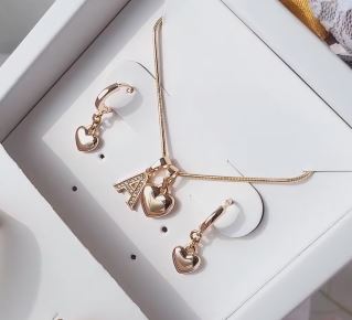 Set Love Collar + Aretes - Colección Bañado en Oro™ | ENVIO GRATIS 💏